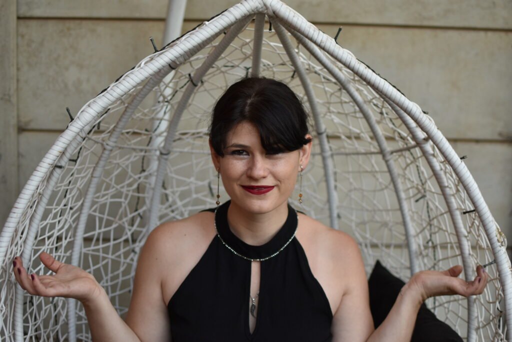 Professional Life Coach | Jacomien in Egg Chair